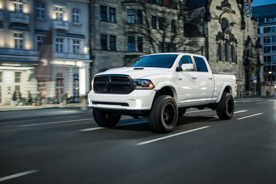  Ram 1500 Bigfoot by GME (DS) 2018 года  (фото 1 из 8)